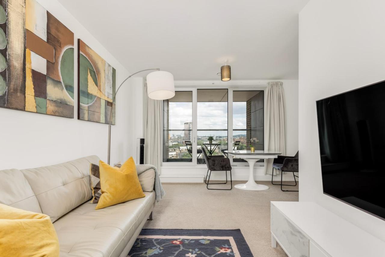 Khayat Homes - The Ferry - Two Bed * Лондон